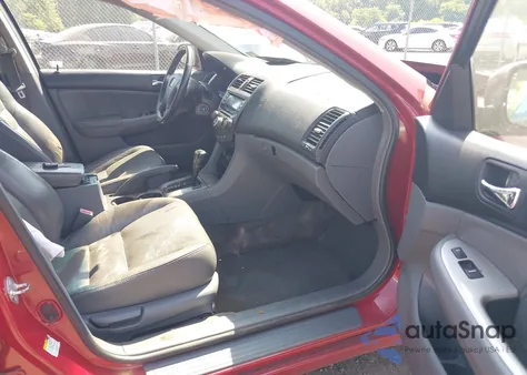 2005 Honda Accord 2.4 Ex from USA, damaged, VIN 1HGCM56815A020031